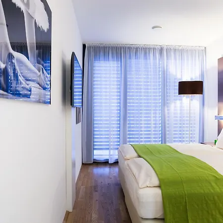 City Aparthotel 4*